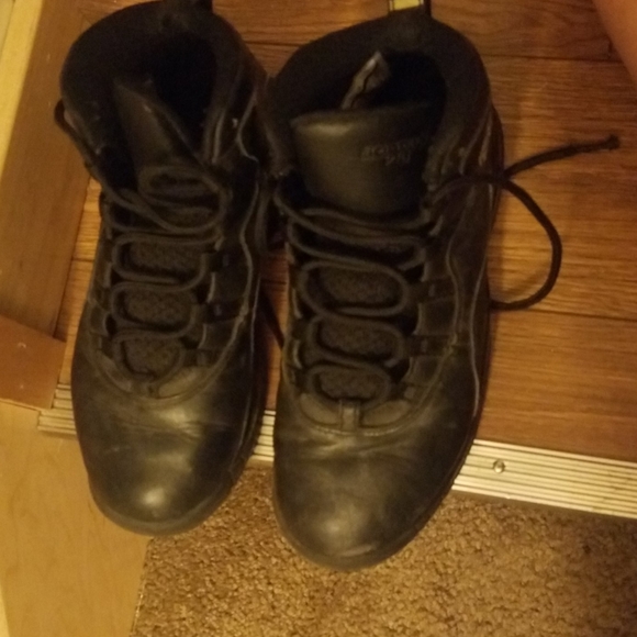 Jordan shoes - Picture 2 of 3